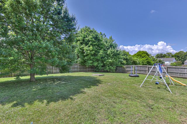 1880 Jackie Lorraine Dr, Clarksville, TN 37042
