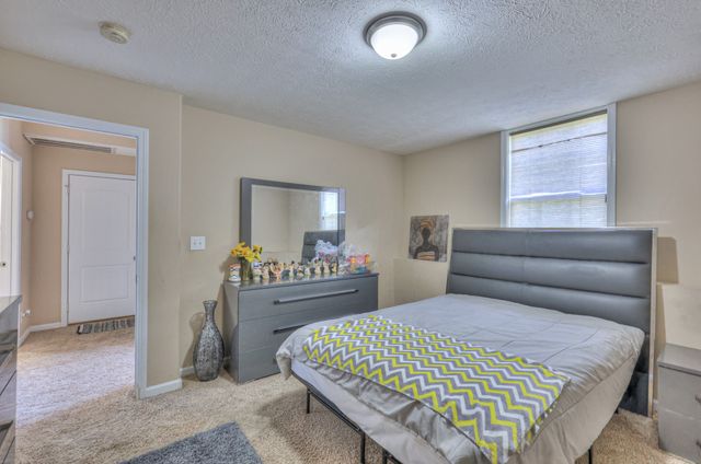 1880 Jackie Lorraine Dr, Clarksville, TN 37042