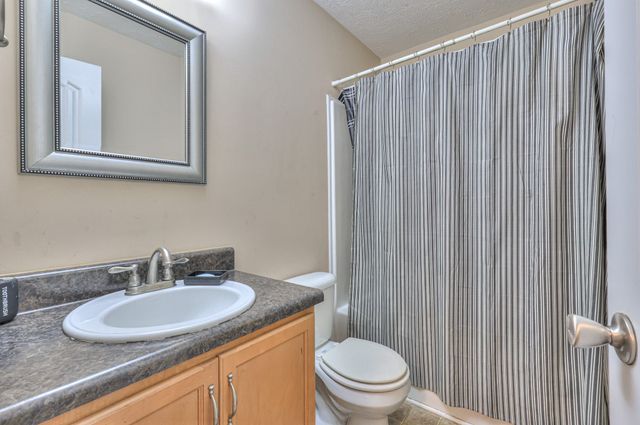 1880 Jackie Lorraine Dr, Clarksville, TN 37042