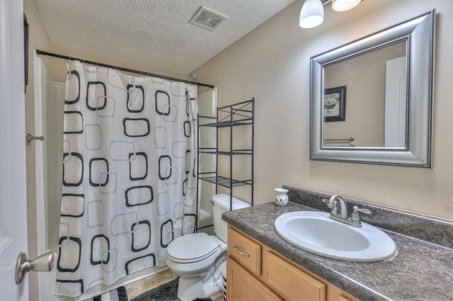 1880 Jackie Lorraine Dr, Clarksville, TN 37042