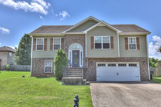 1880 Jackie Lorraine Dr, Clarksville, TN 37042