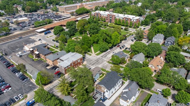 229 Center Street, Naperville, IL 60540