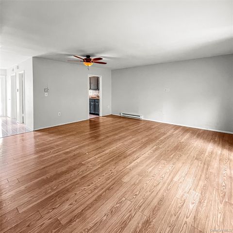 26 Hammond Plaza, Beacon, NY 12508