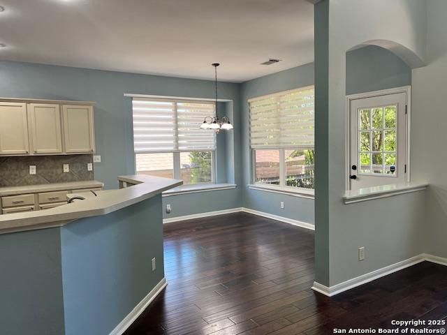 911 Treaty Oak, San Antonio, TX 78258