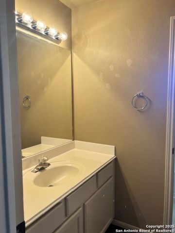 911 Treaty Oak, San Antonio, TX 78258