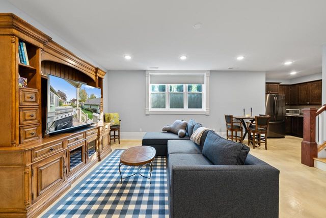 920 Geneva STREET, Lake Geneva, WI 53147