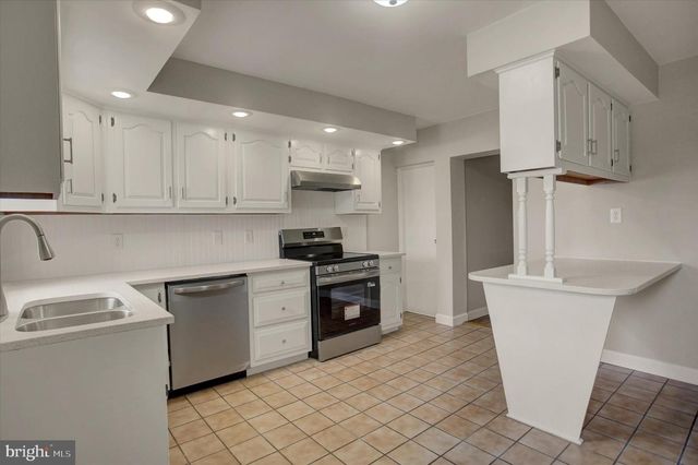 124 HARRISON AVE, Waynesboro, PA 17268