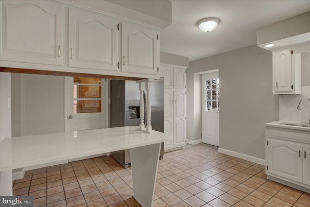 124 HARRISON AVE, Waynesboro, PA 17268