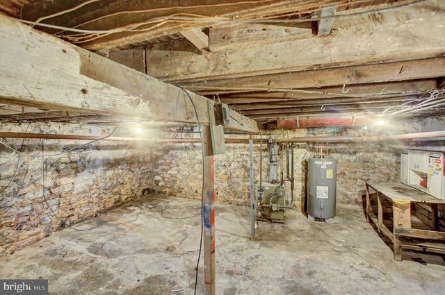 124 HARRISON AVE, Waynesboro, PA 17268