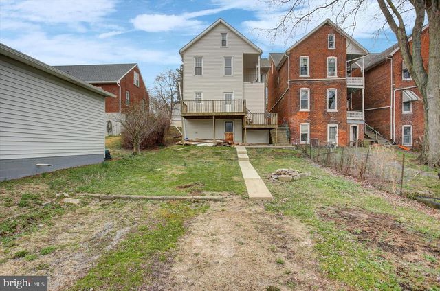 124 HARRISON AVE, Waynesboro, PA 17268