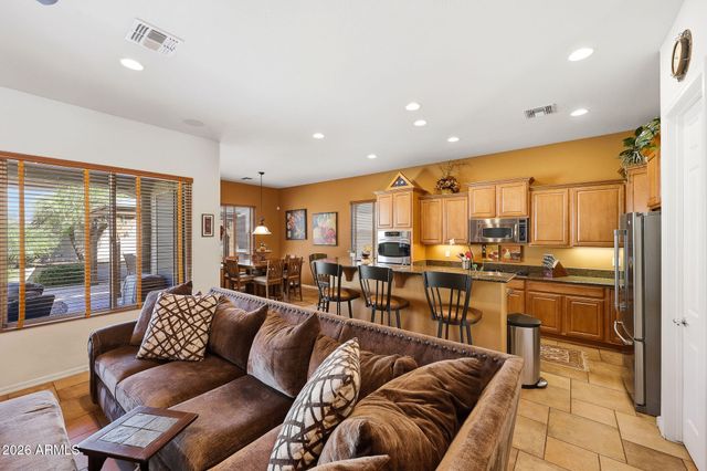 5608 W ALYSSA Lane, Phoenix, AZ 85083