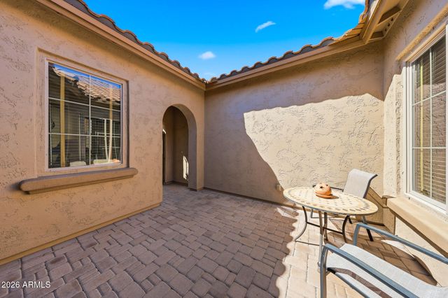 5608 W ALYSSA Lane, Phoenix, AZ 85083