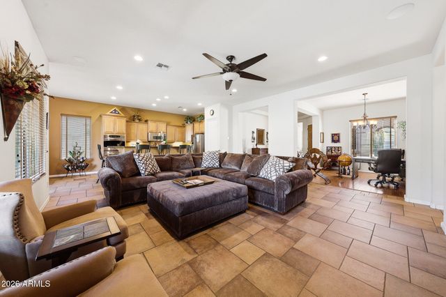 5608 W ALYSSA Lane, Phoenix, AZ 85083