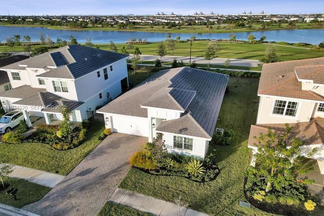 19594 Broad Shore Walk 19594, Loxahatchee, FL 33470