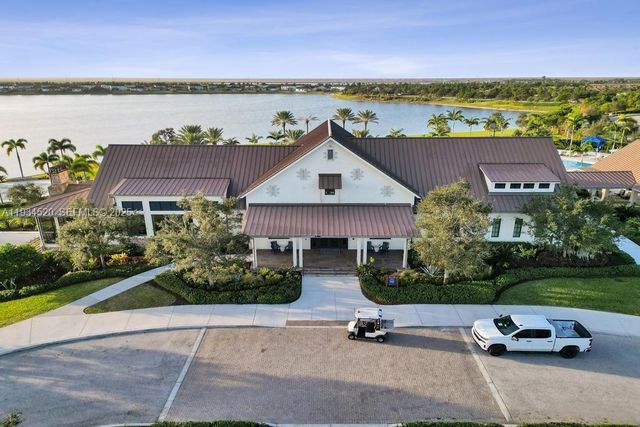 19594 Broad Shore Walk 19594, Loxahatchee, FL 33470