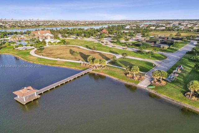 19594 Broad Shore Walk 19594, Loxahatchee, FL 33470