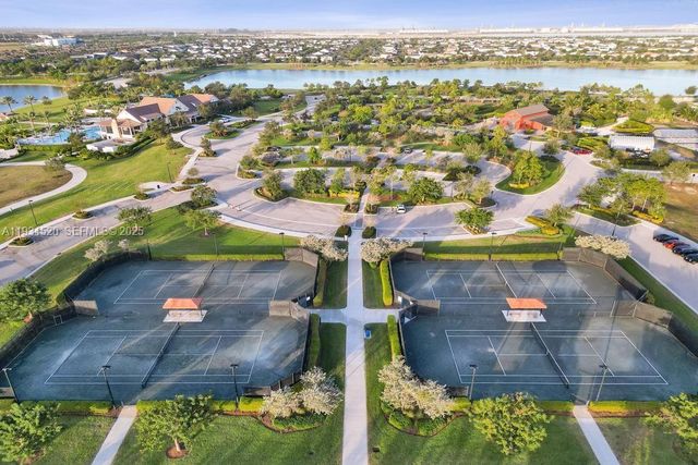 19594 Broad Shore Walk 19594, Loxahatchee, FL 33470