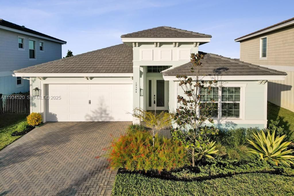 19594 Broad Shore Walk 19594, Loxahatchee, FL 33470