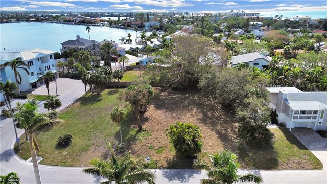 116 6TH STREET, Belleair Beach, FL 33786