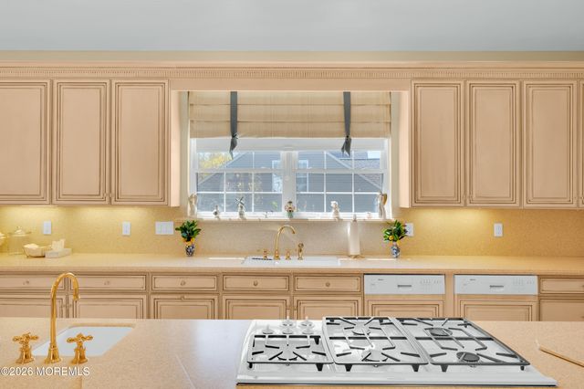 199 Royal Oaks Drive, Waretown, NJ 08758
