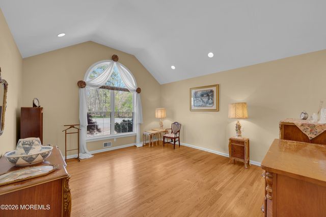 199 Royal Oaks Drive, Waretown, NJ 08758