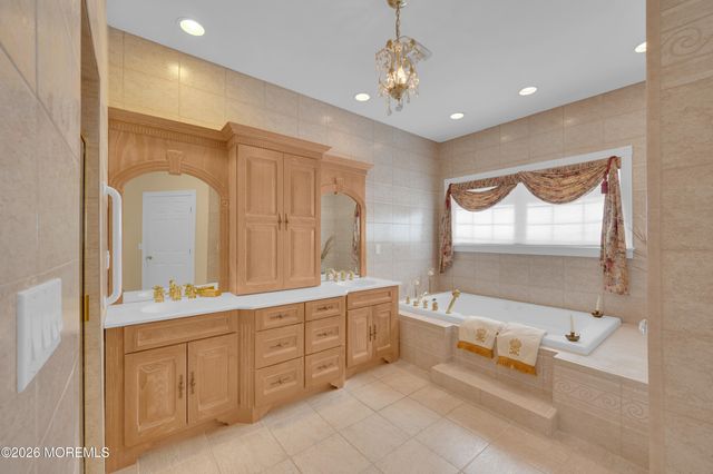 199 Royal Oaks Drive, Waretown, NJ 08758