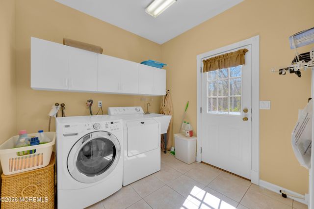 199 Royal Oaks Drive, Waretown, NJ 08758