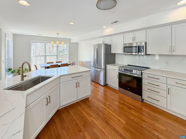 1310 COURTYARD DR, Charlottesville, VA 22903