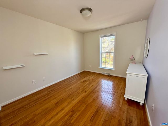 1310 COURTYARD DR, Charlottesville, VA 22903