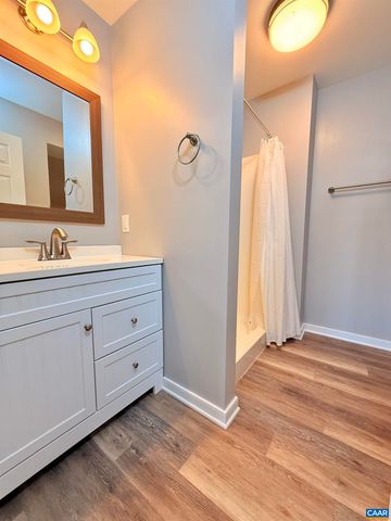 1310 COURTYARD DR, Charlottesville, VA 22903