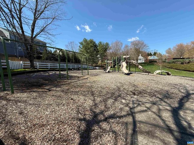 1310 COURTYARD DR, Charlottesville, VA 22903