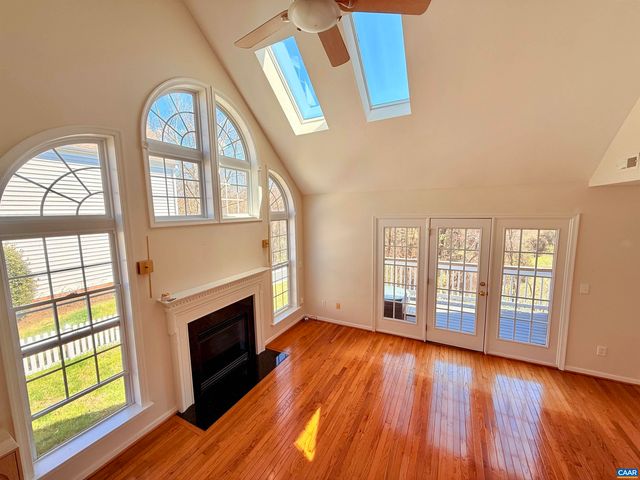 1310 COURTYARD DR, Charlottesville, VA 22903