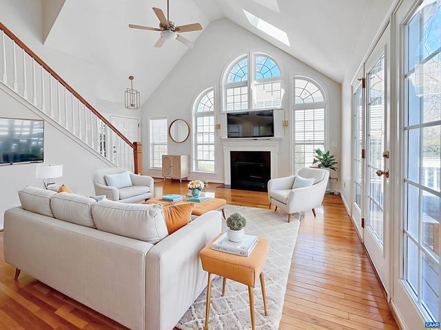 1310 COURTYARD DR, Charlottesville, VA 22903