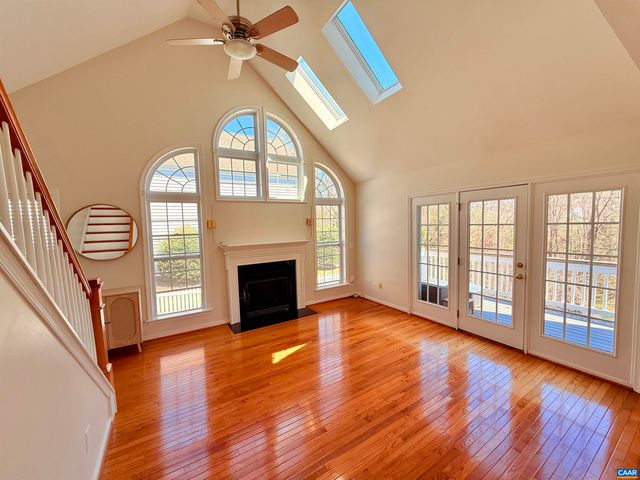 1310 COURTYARD DR, Charlottesville, VA 22903