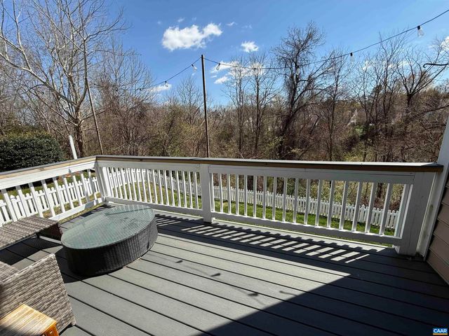 1310 COURTYARD DR, Charlottesville, VA 22903