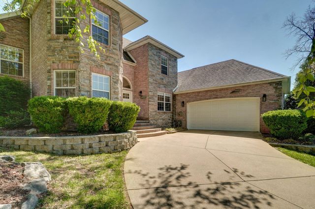 3202 N 10th Street, Ozark, MO 65721