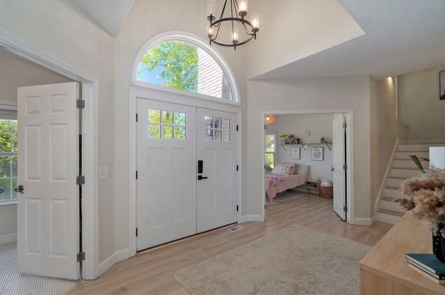 3202 N 10th Street, Ozark, MO 65721