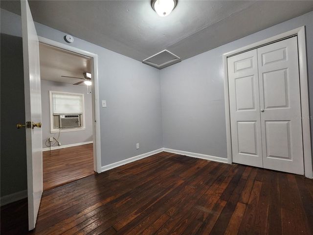 1327 NE 3RD AVENUE, Gainesville, FL 32641