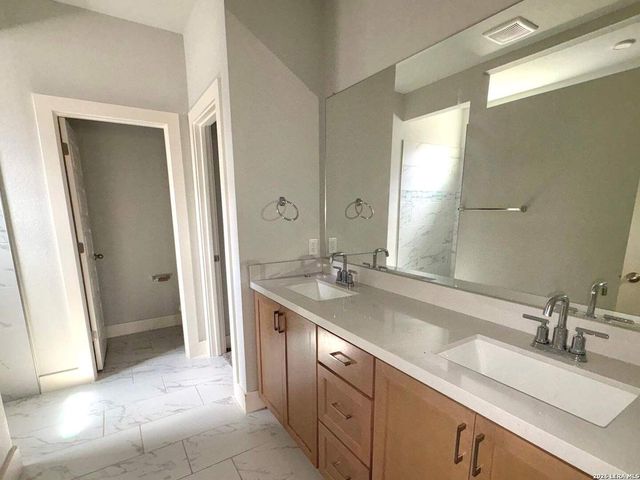 7164 Walkers Loop, San Antonio, TX 78233