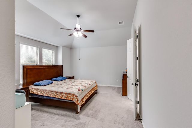 204 Lady Bird LN, Georgetown, TX 78628