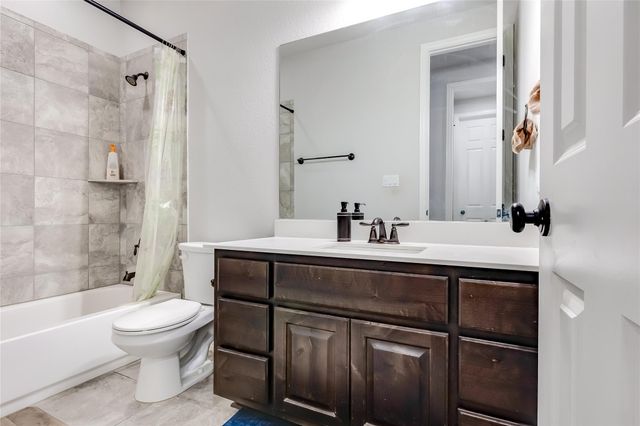 204 Lady Bird LN, Georgetown, TX 78628