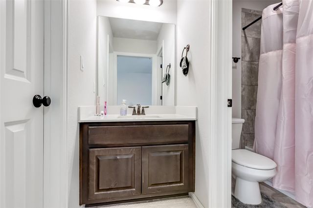 204 Lady Bird LN, Georgetown, TX 78628