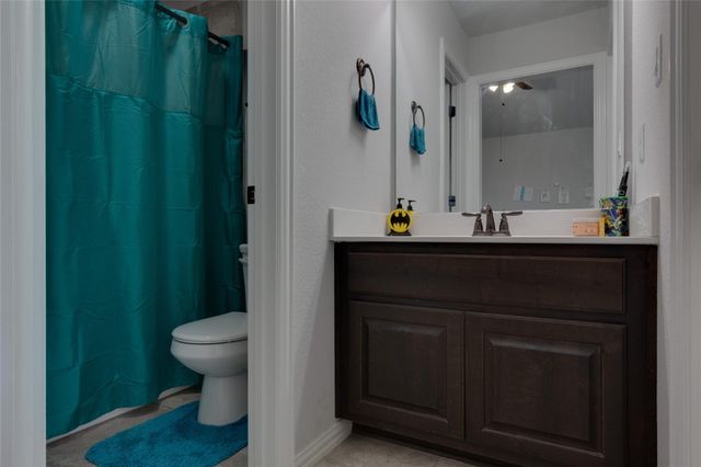 204 Lady Bird LN, Georgetown, TX 78628