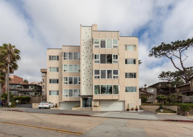 1039 Coast Blvd E, La Jolla, CA 92037