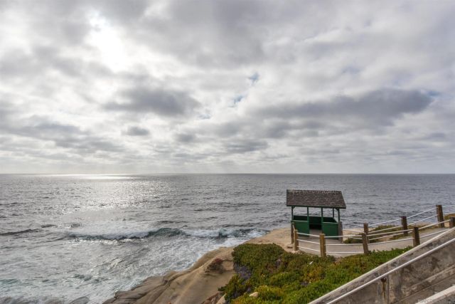 1039 Coast Blvd E, La Jolla, CA 92037