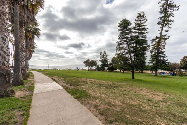 1039 Coast Blvd E, La Jolla, CA 92037