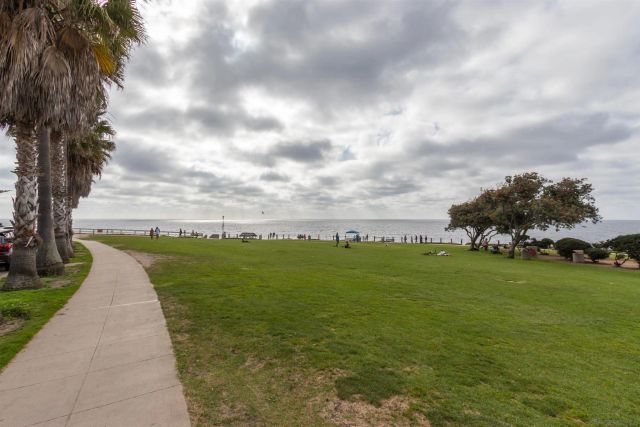 1039 Coast Blvd E, La Jolla, CA 92037
