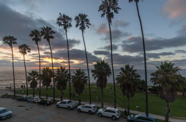 1039 Coast Blvd E, La Jolla, CA 92037