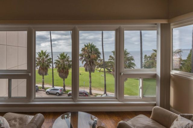 1039 Coast Blvd E, La Jolla, CA 92037