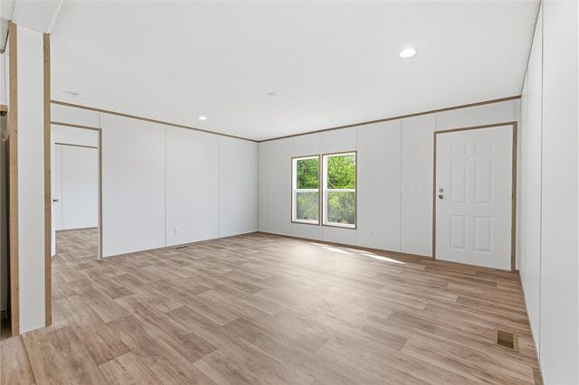 104 Tomahawk Drive, Easley, SC 29640